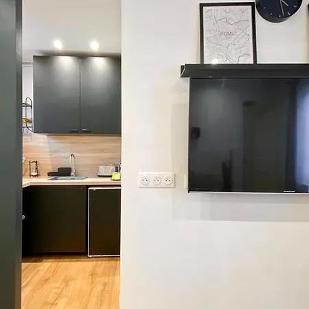 Appartement Pierre Proche Place Saint Marc