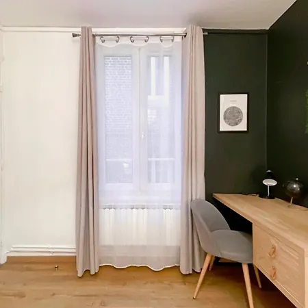 Appartement Pierre Proche Place Saint Marc *