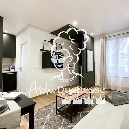 Appartement Pierre Proche Place Saint Marc *
