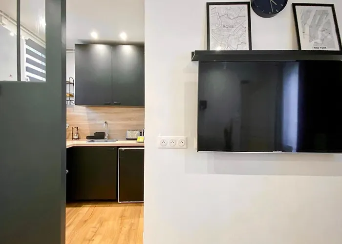 Apartment Pierre Proche Place Saint Marc