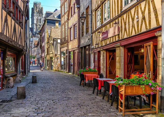 Pierre Proche Place Saint Marc *